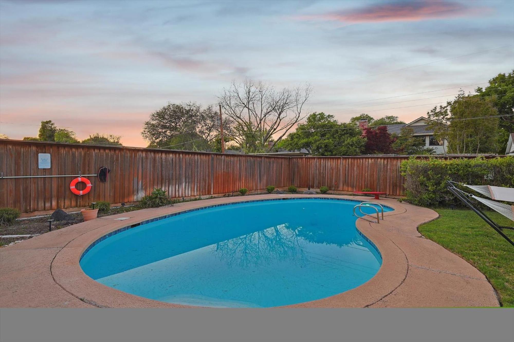 Spectacular 6Br 2,5Ba Holiday Home With Pool Dallas Exterior photo